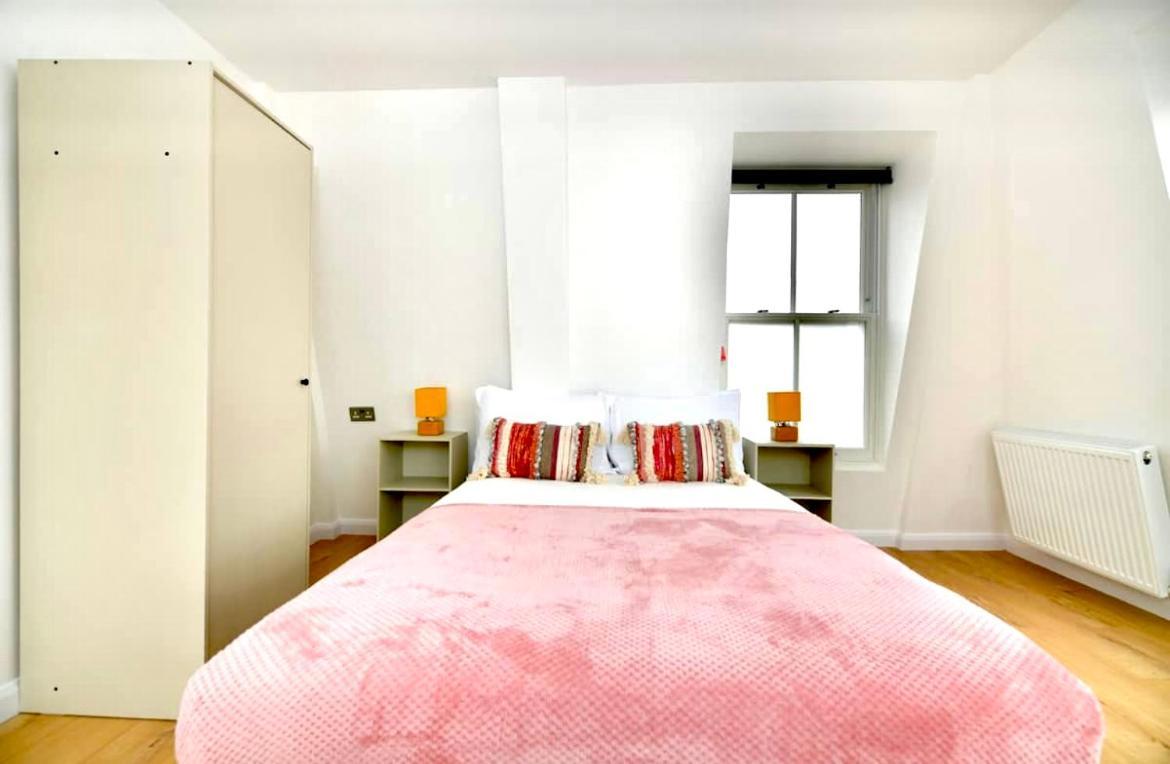 Lovely 2 Bedroom Serviced Penthouse Battersea Park Road London Kültér fotó